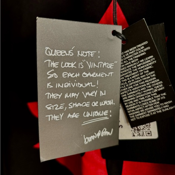 DSQUARED2 Leaf Men's BLACK Graphic Tee Size S NWT GR8 Gift - Picture 14 of 16